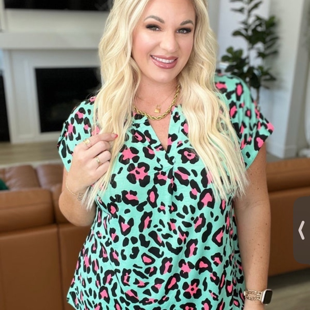 Dear Scarlett 2X Leopard Print Blouse – Pink & Mint